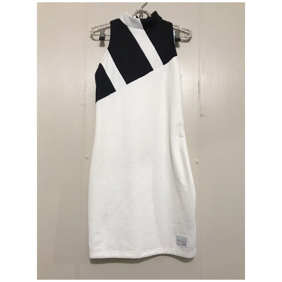 Sold - Picture 2 of 8